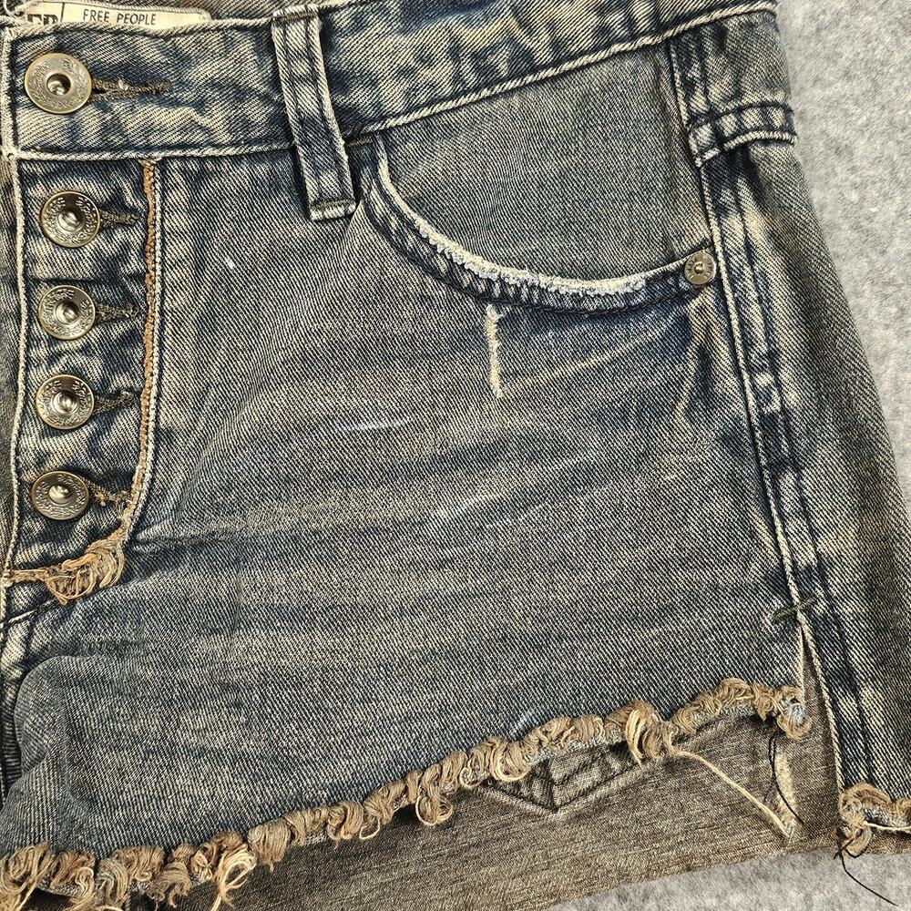 Free People Distressed Frayed Raw Hem Fringe Button Fly Blue Jean Shorts Denim - Picture 4 of 10